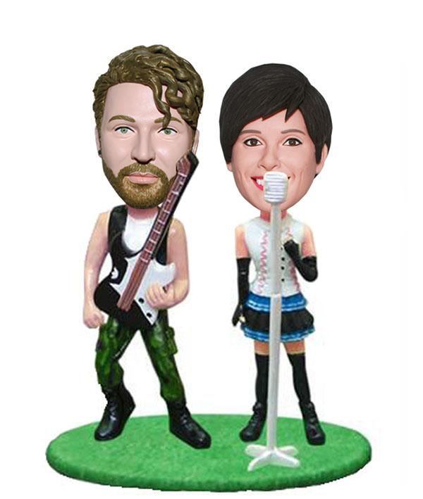 Custom Double Bobbleheads Singing Group, Custom Bobbleheads The Couple Playing guitar and Sing - Abobblehead.com